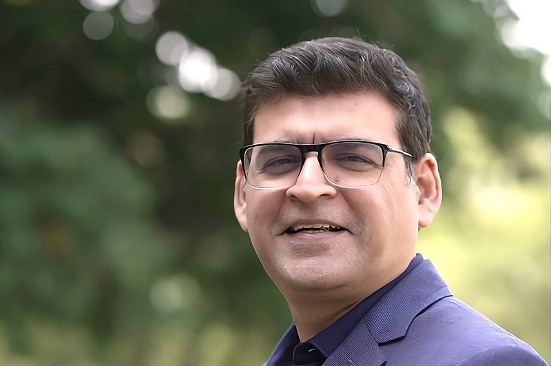 A headshot of Vishal Talwar