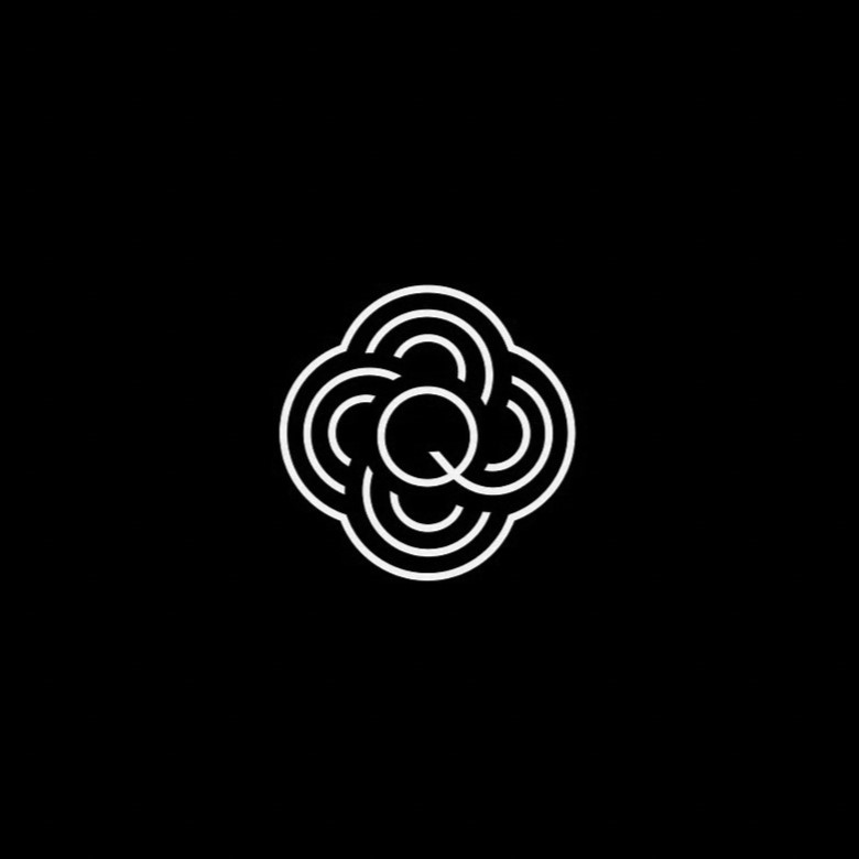 Quintessentialy logo